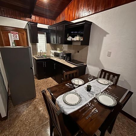 Apartamentos Maily La Fortuna Exterior foto