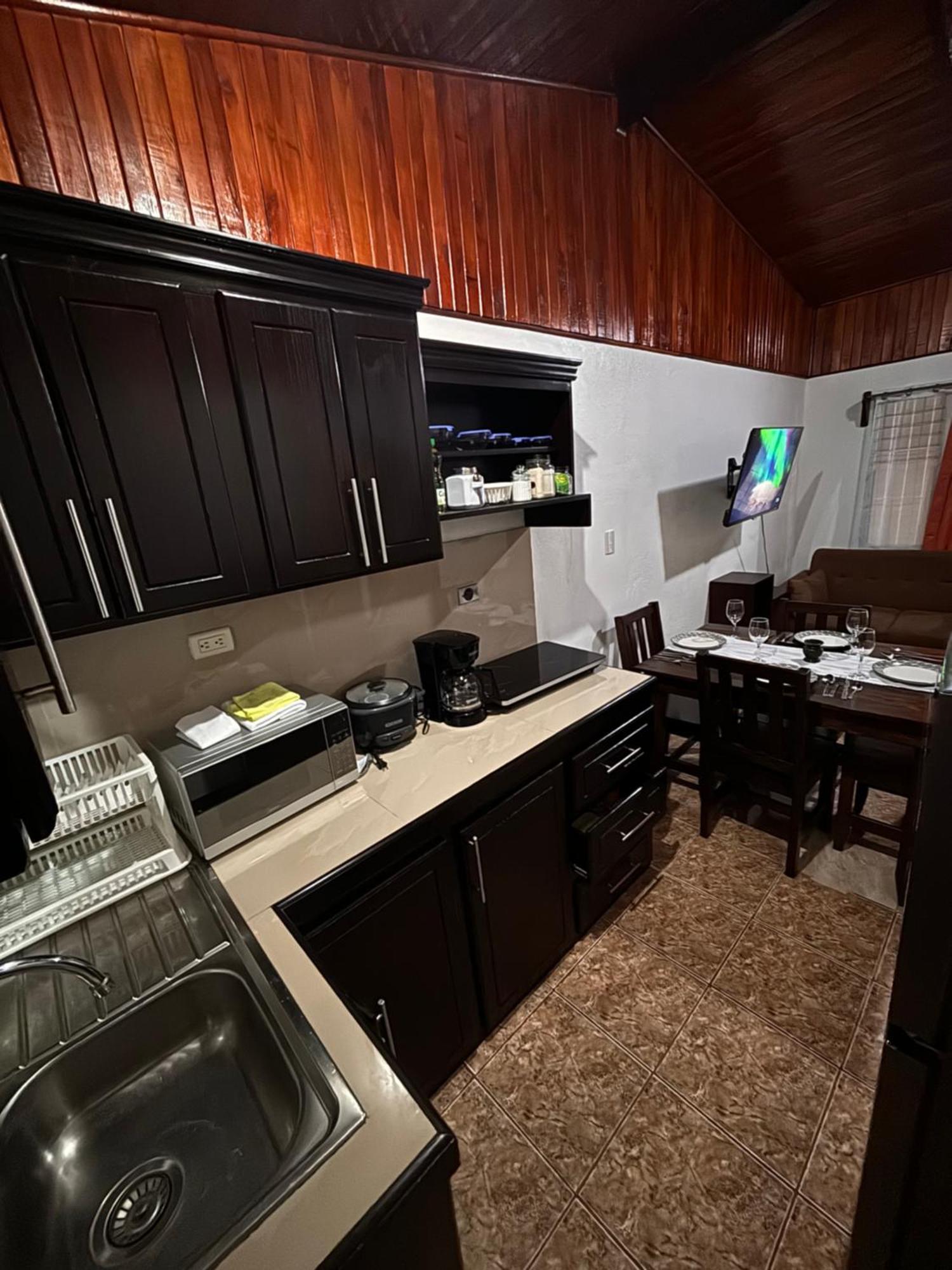 Apartamentos Maily La Fortuna Exterior foto